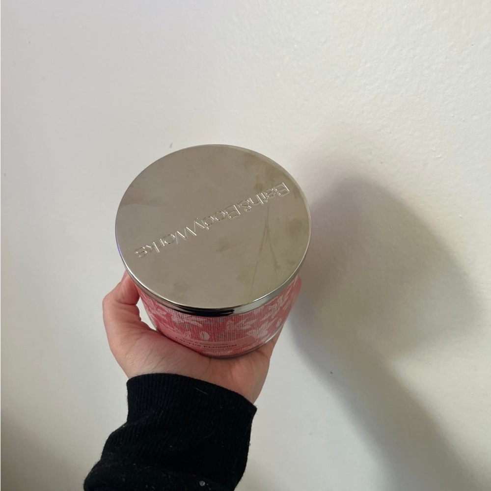 Bath and body works candle